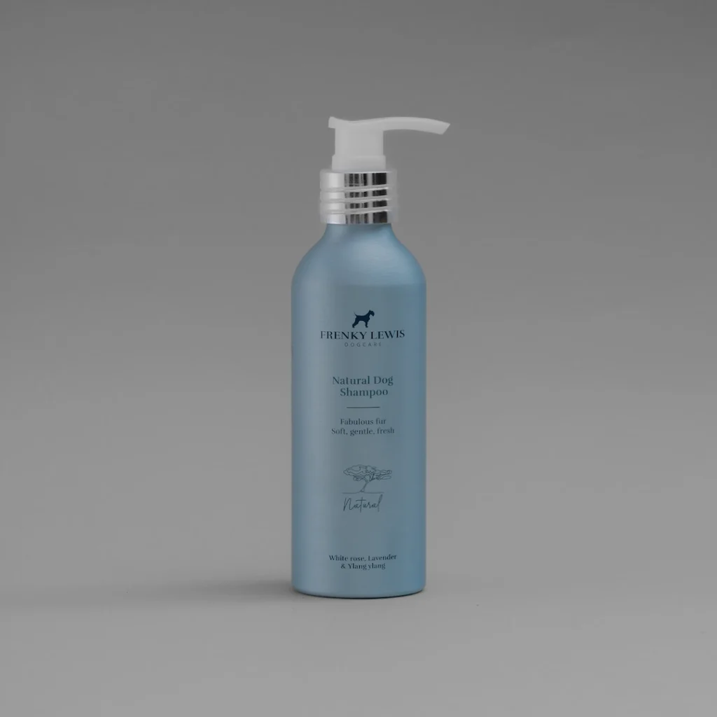 afbeelding van natuurlijke hondenshampoo packshot